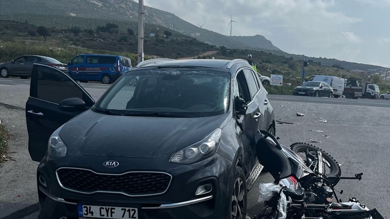 Foça'da Motosiklet Kazasında Sürücü Ağır Yaralandı