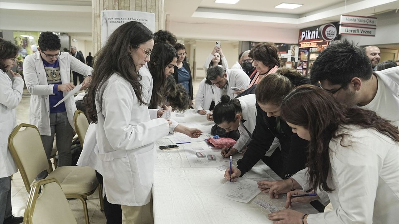 Gazi Üniversitesi'nden Kalp Nakli Bekleyen Elifsu İçin Organ Bağışı Etkinliği