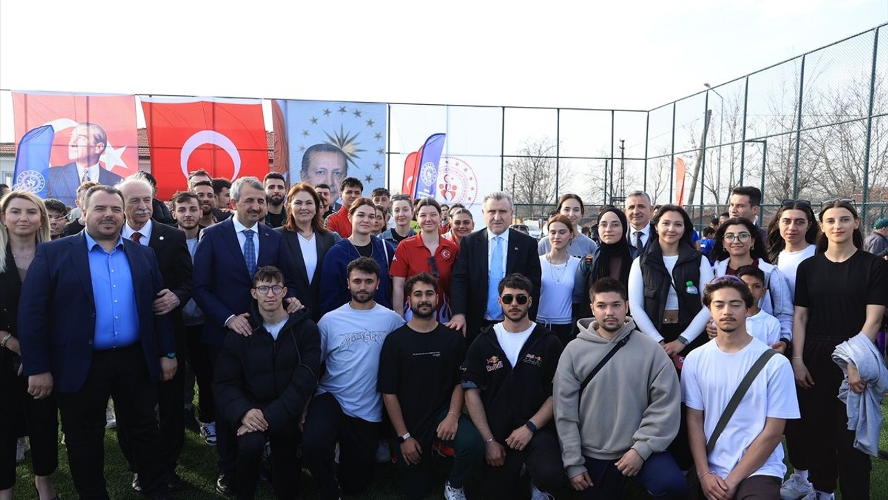 Gençlik ve Spor Bakanı Osman Aşkın Bak, Edirne'de Spor Tesisleri Açılışında Önemli Mesajlar Verdi
