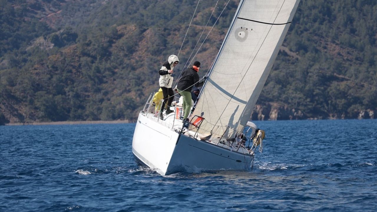Göcek Kış Trofesi Yat Yarışları'nın 3. Ayağı Fethiye'de Başladı