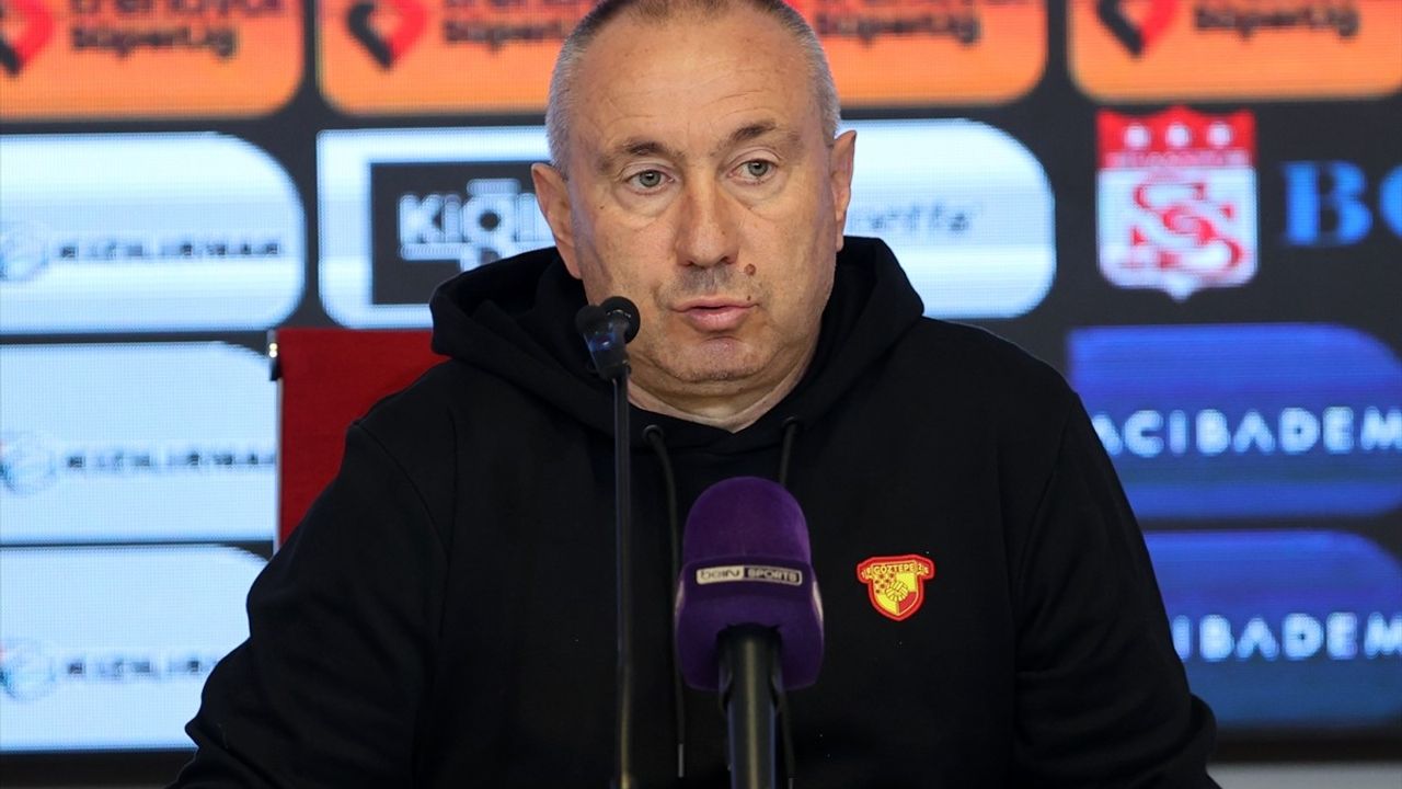 Göztepe Teknik Direktörü Stanimir Stoilov: 'Hedefimiz Avrupa'ya gitmekte kararlıyız'
