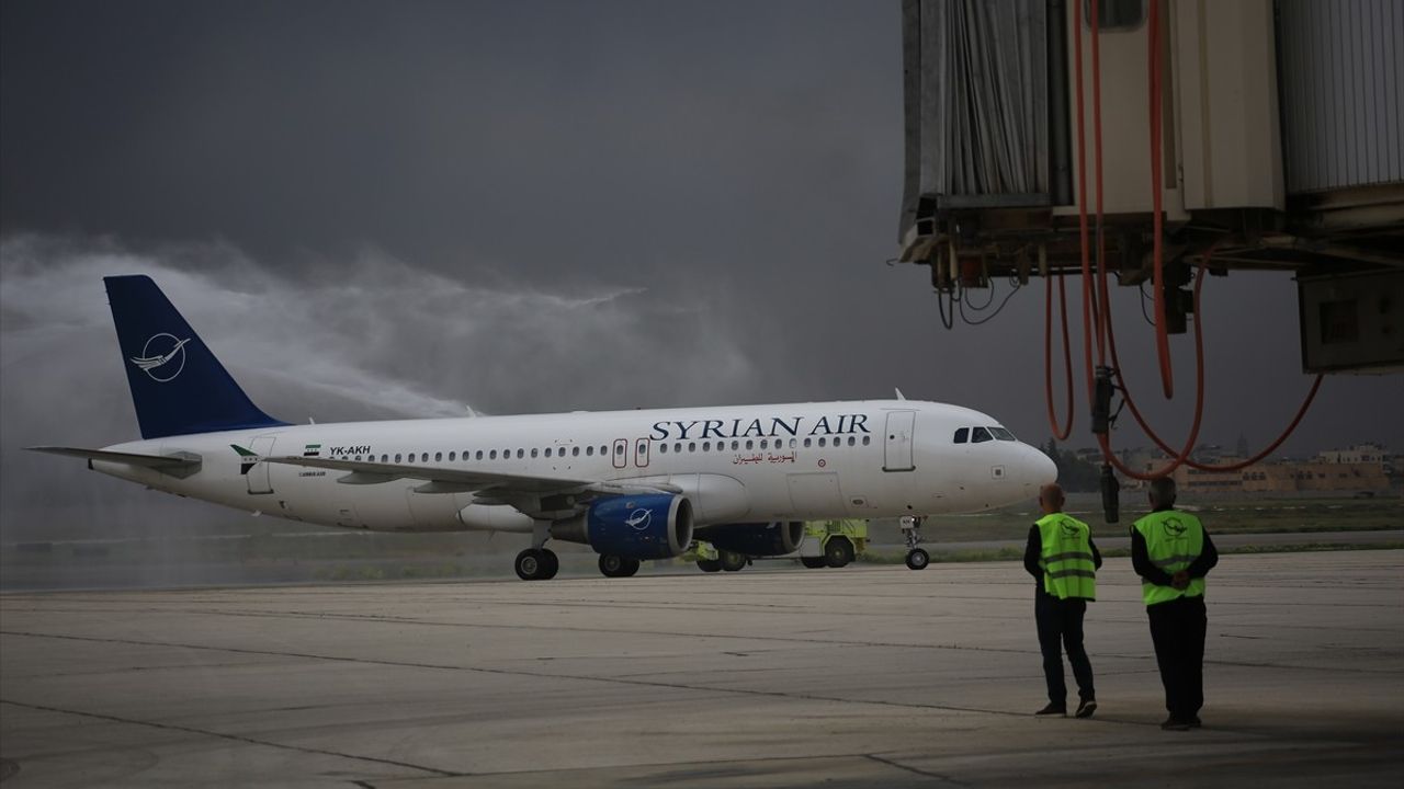 Halep Uluslararası Havalimanı Yeniden Hizmete Açıldı