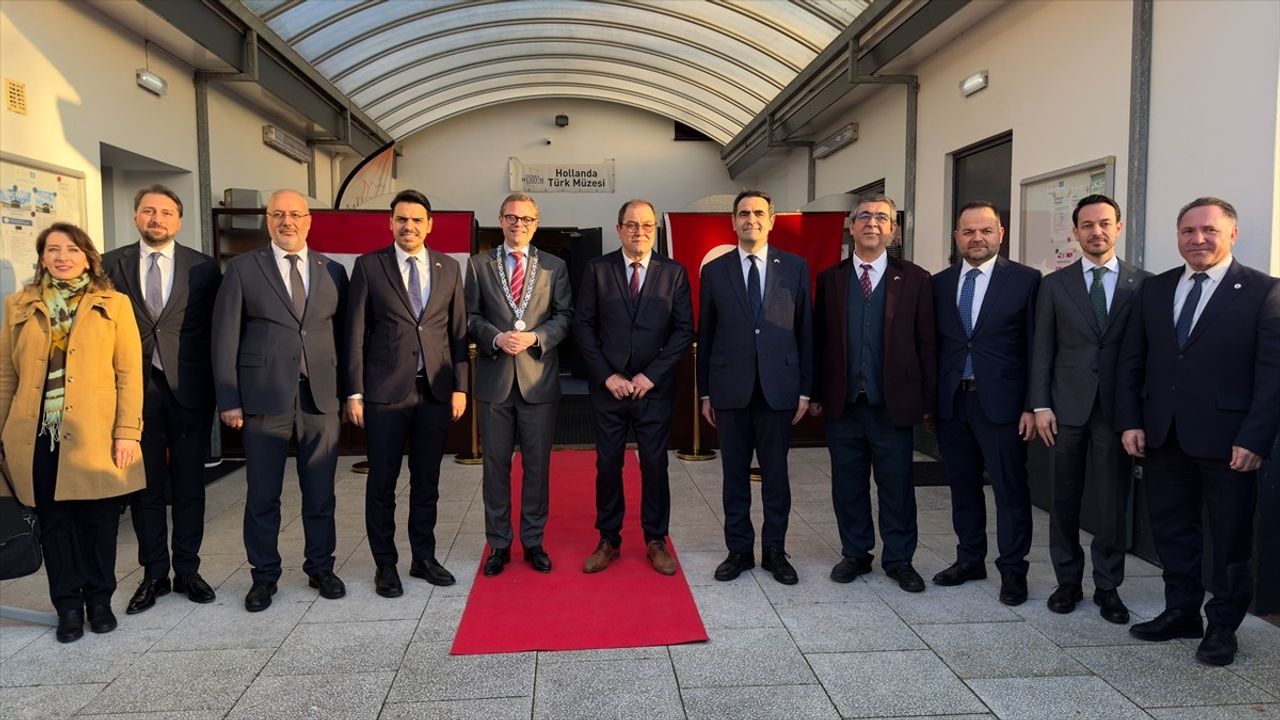 Hollanda Türk Müzesi Açıldı: Türk Göç Tarihini İdrak Etmek İçin Bir Adım