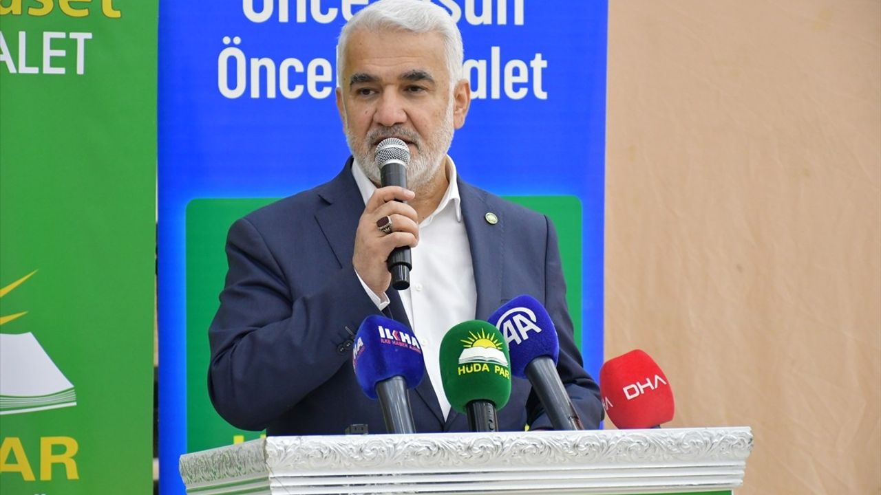 HÜDA PAR Genel Başkanı Yapıcıoğlu Batman'da İftar Programında Konuştu