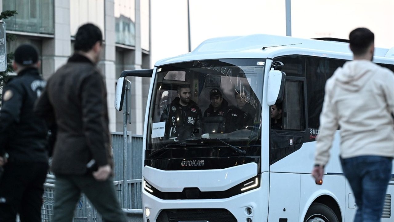 İBB Yolsuzluk ve Terör Soruşturmalarındaki 91 Şüpheli Adliyeye Sevk Edildi