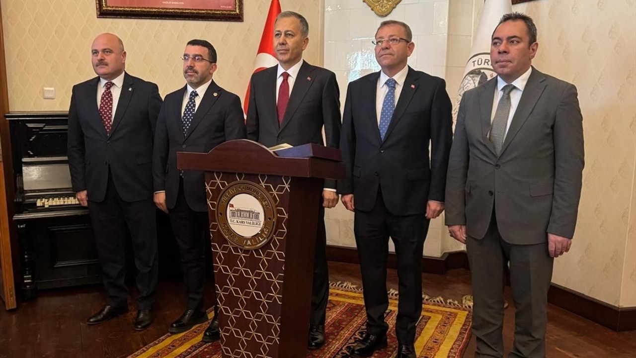 İçişleri Bakanı Ali Yerlikaya Kars'ta Ziyaretler Gerçekleştirdi