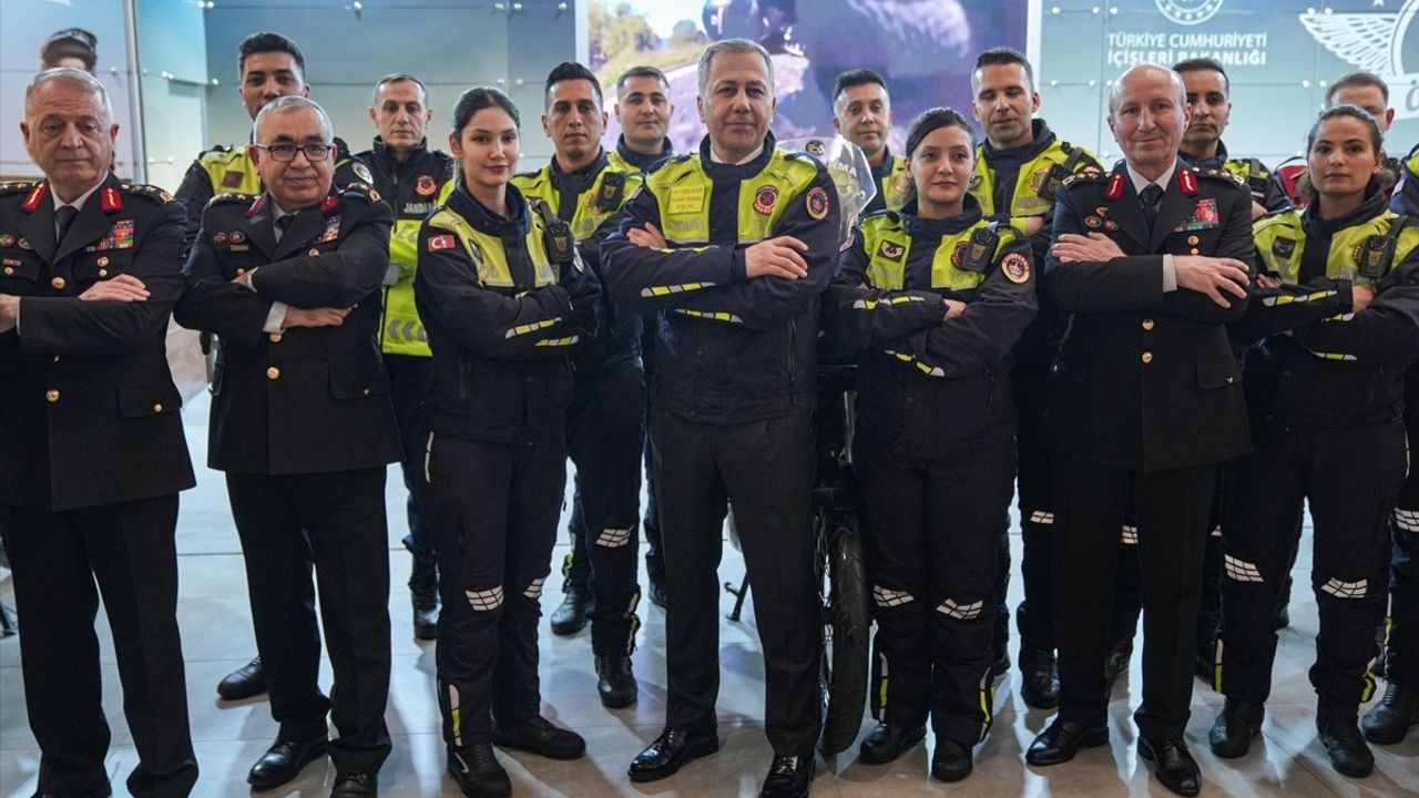 İçişleri Bakanı Yerlikaya: Motosiklet Kazalarını Önlemek İçin Yeni Eylem Planı Açıklandı