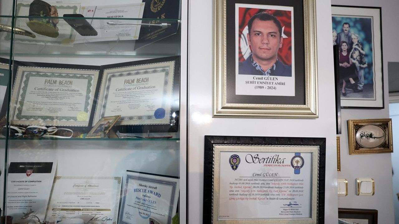 İçişleri Bakanı Yerlikaya, Şehit Pilot Cemil Gülen'in Ailesiyle İftar Yaptı