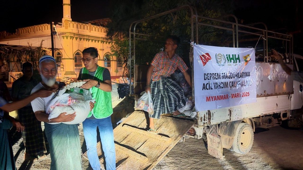 İHH, Myanmar ve Tayland'da Depremzedelere Acil Yardım Sağlıyor