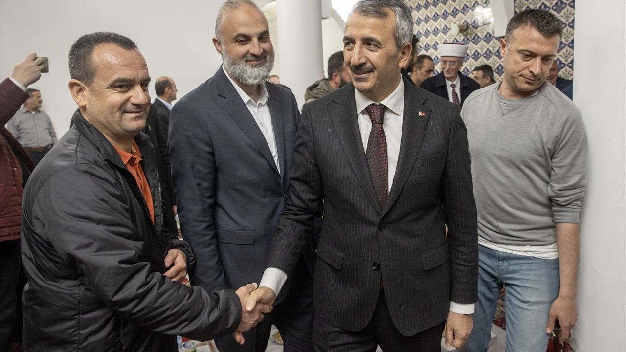 İskeçe'nin Şahin Köyünde Toplu İftar Programı Gerçekleştirildi