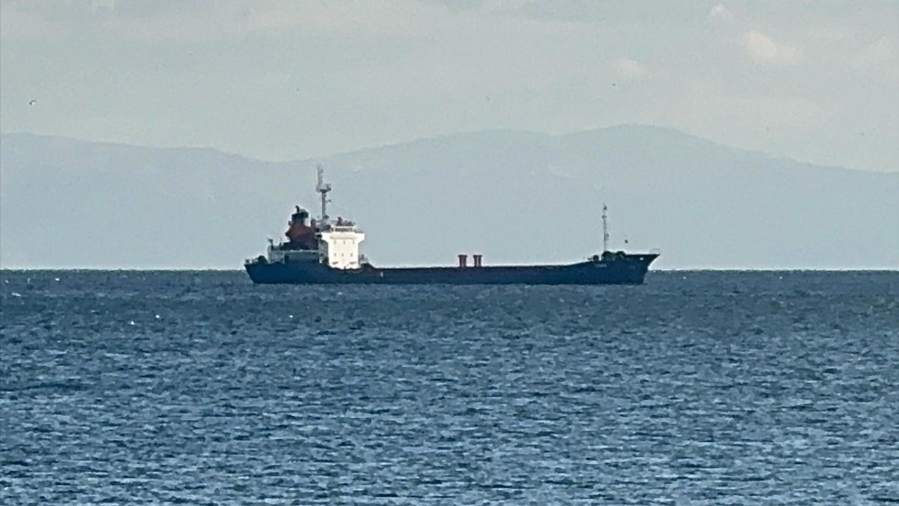 İstanbul Boğazı'nda Gemi Trafiği Normalleşti