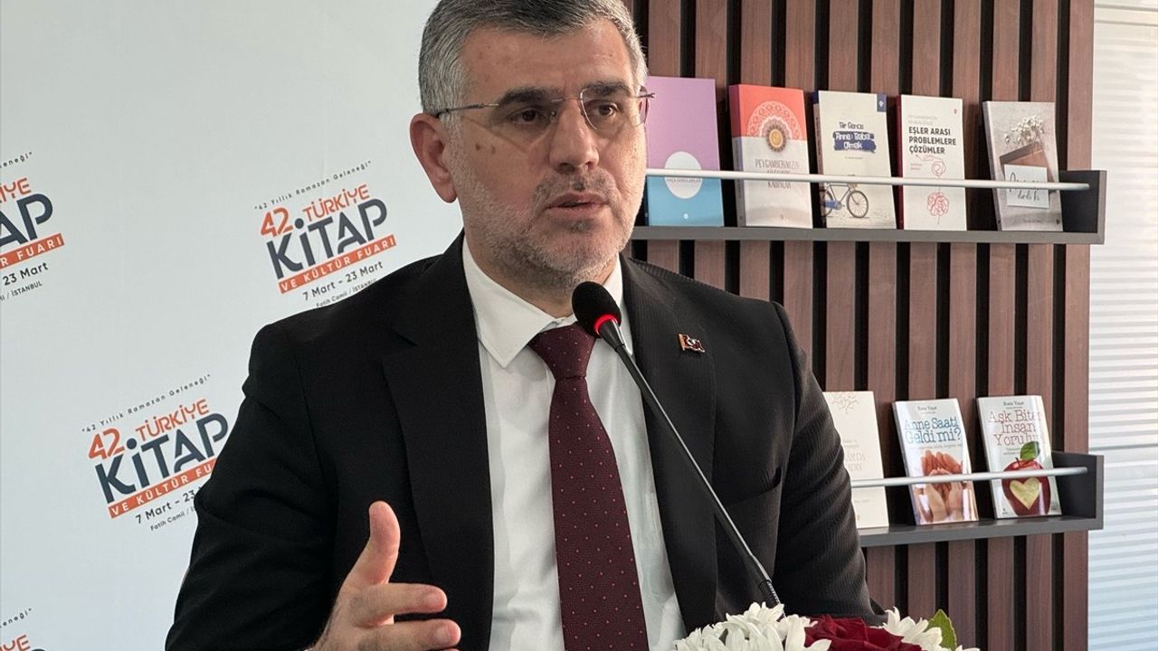 İstanbul Kültür ve Turizm Müdürü Hüseyin Keskin, Ramazan Söyleşileri'nde Kitapların Önemi Üzerine Konuştu