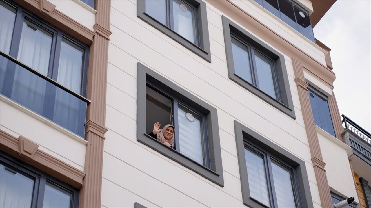 İstanbul'un Kentsel Dönüşümünde Yarısı Bizden Kampanyasına Başvurular Devam Ediyor