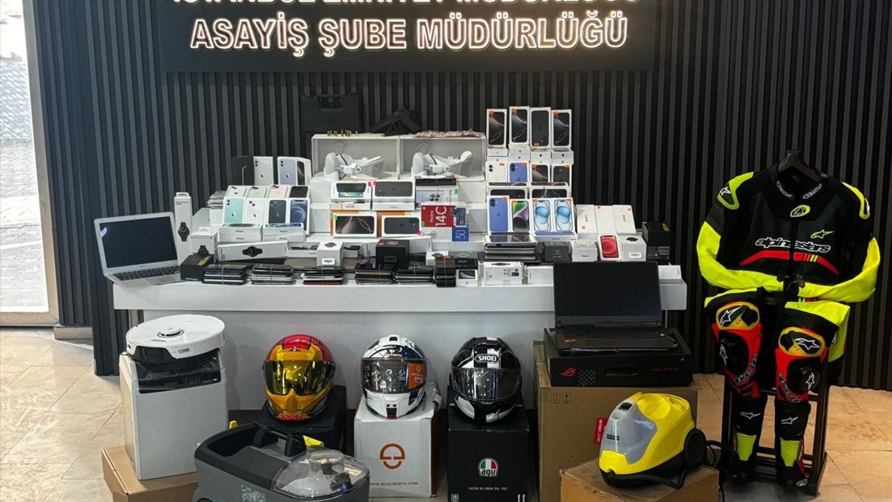 İstanbul ve İzmir'deki Dolandırıcılık Operasyonunda 6 Zanlı Tutuklandı