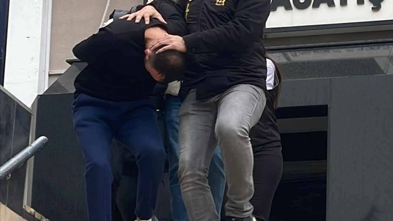 İstanbul ve Kocaeli'de Elektronik Eşya Dolandırıcılığına 3 Gözaltı