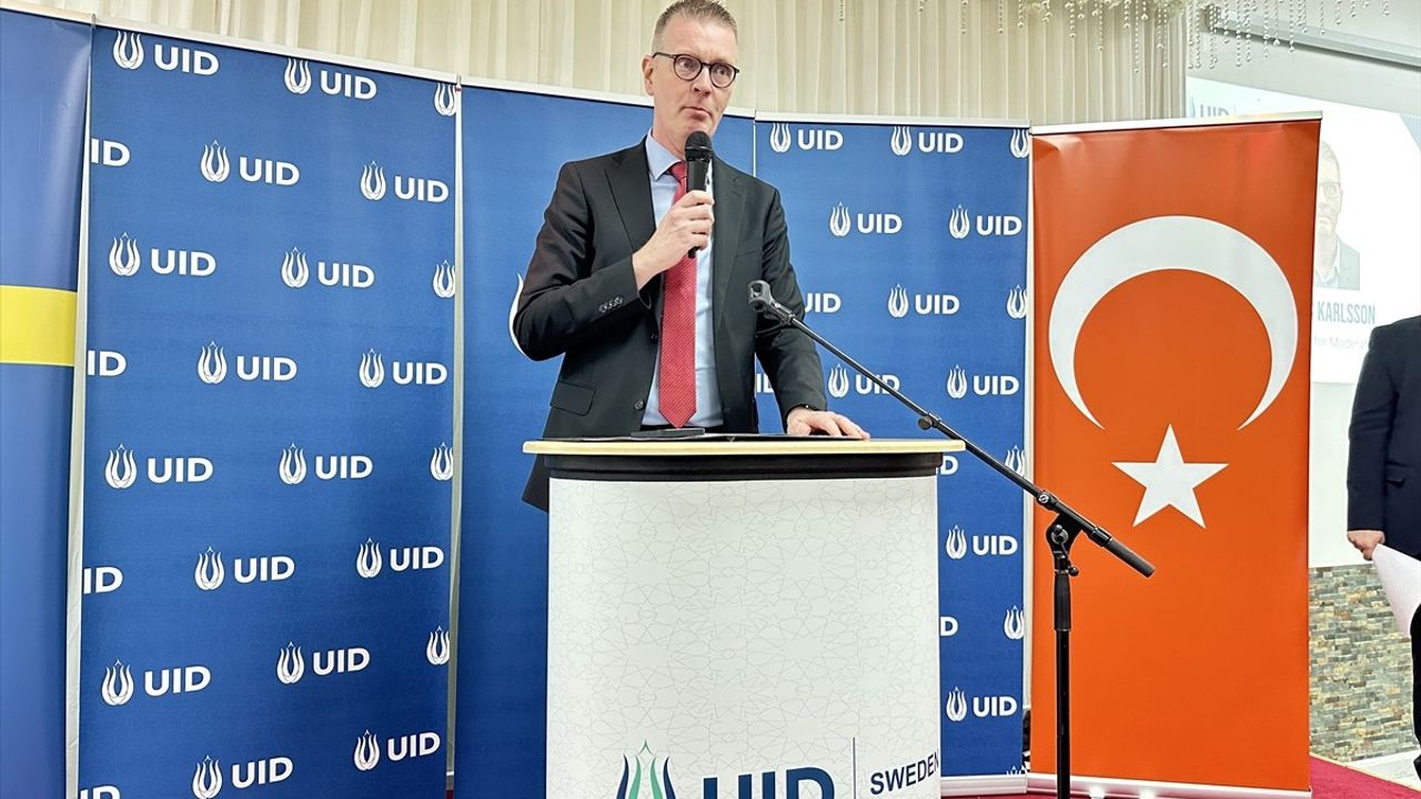 İsveç'teki Türk Toplumu, Geleneksel İftar Programında Bir Araya Geldi