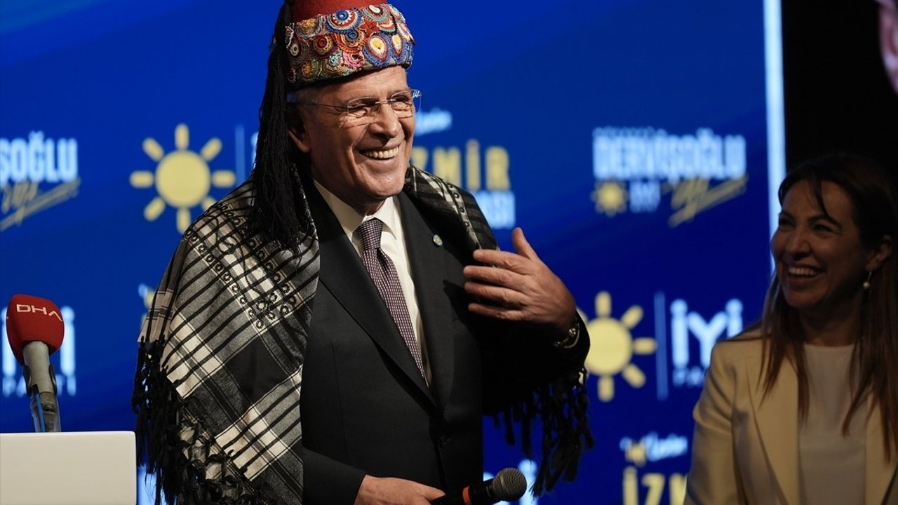 İYİ Parti Genel Başkanı Dervişoğlu, İzmir'de İftar Programında Konuştu