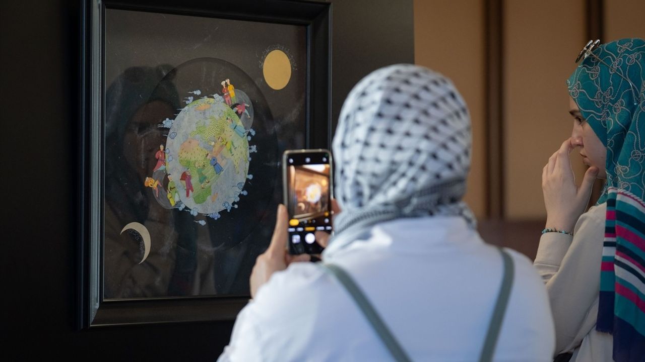 İyilik, Sanatın Olsun Sergisi Külliye'de Sanatseverlerle Buluşuyor