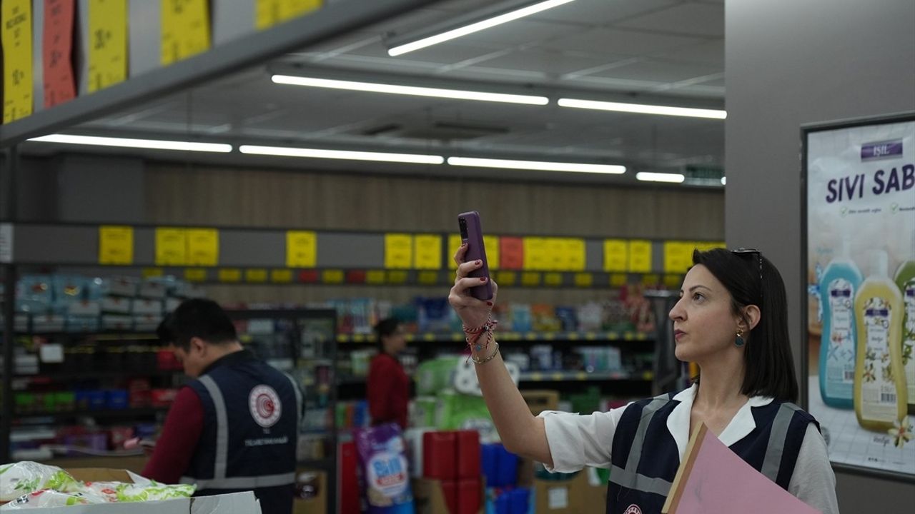 İzmir'de Ramazan Bayramı Öncesi Fiyat Denetimleri Devam Ediyor