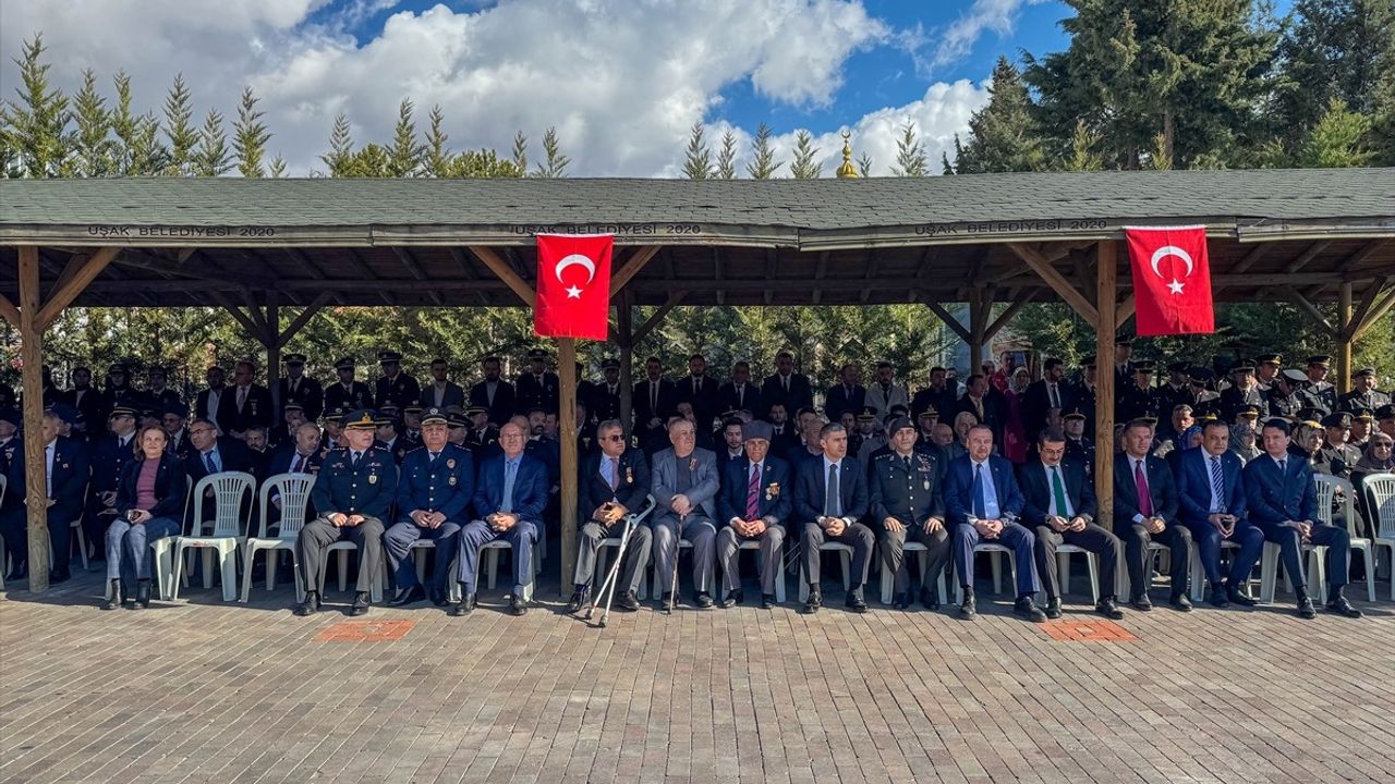 İzmir ve Çevresinde Şehitler Anıldı, Çanakkale Deniz Zaferi Kutlandı