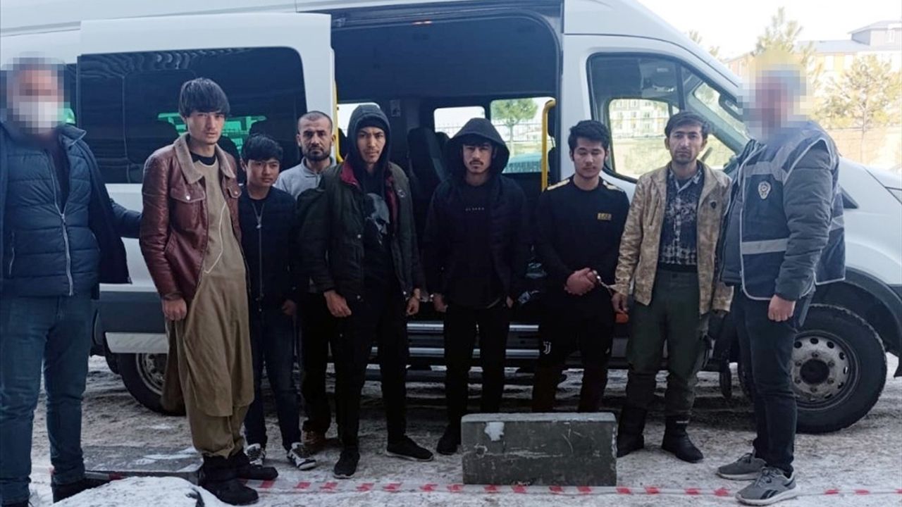 Kars'ta Düzensiz Göçmen Operasyonu: Yedi Kişi Yakalandı
