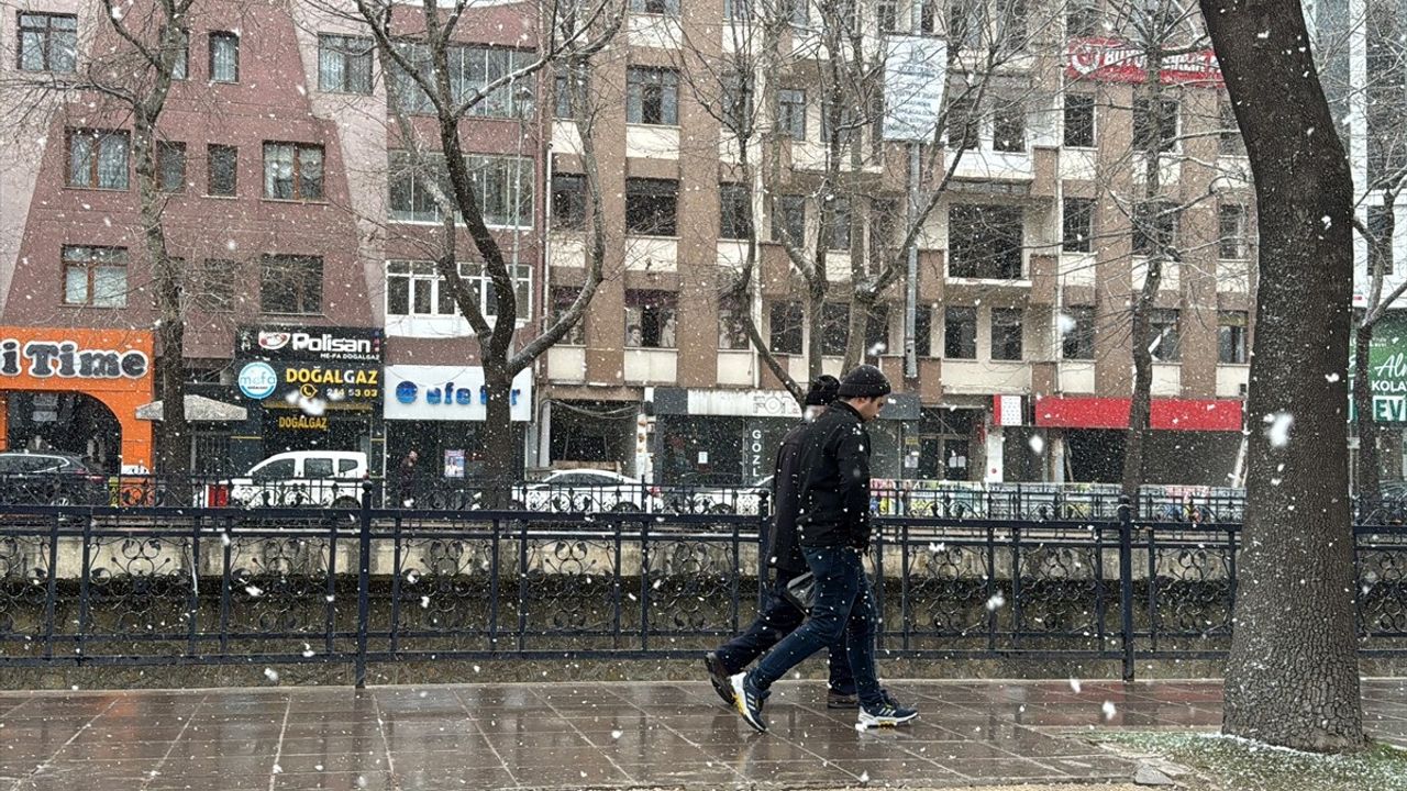 Kastamonu'da Kar Yağışı Etkisini Gösteriyor