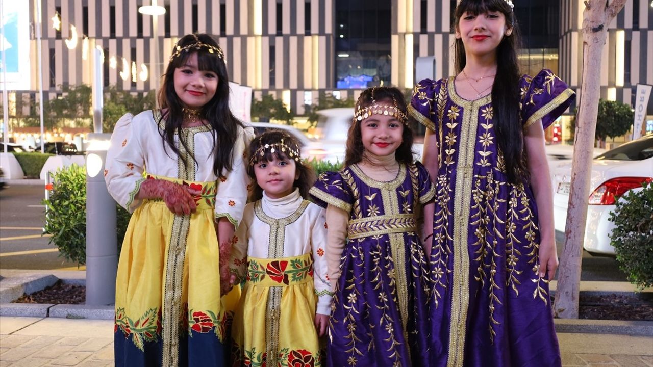Katar'da Geleneksel 'Karankau' Gecesi: Çocuklar İçin Oruç Teşviği