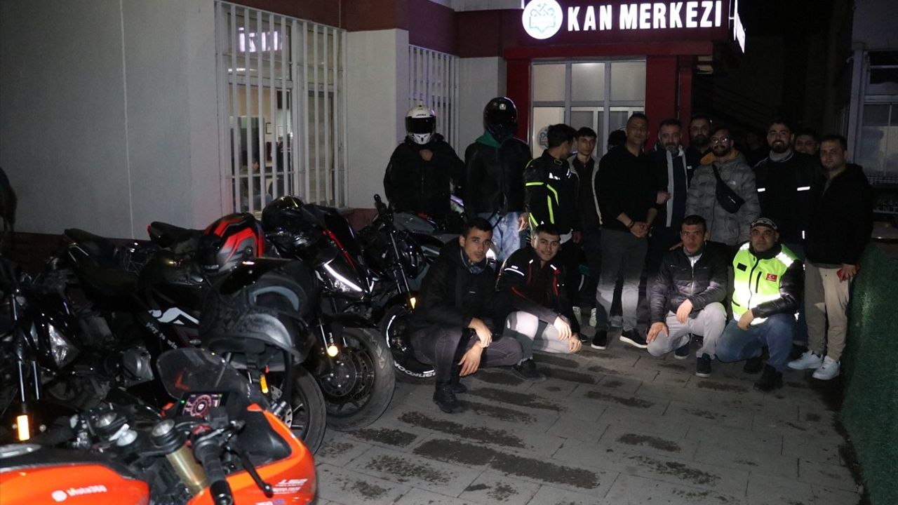 Kayseri'deki Motosikletçilerden Kanser Hastası Çocuklara Destek
