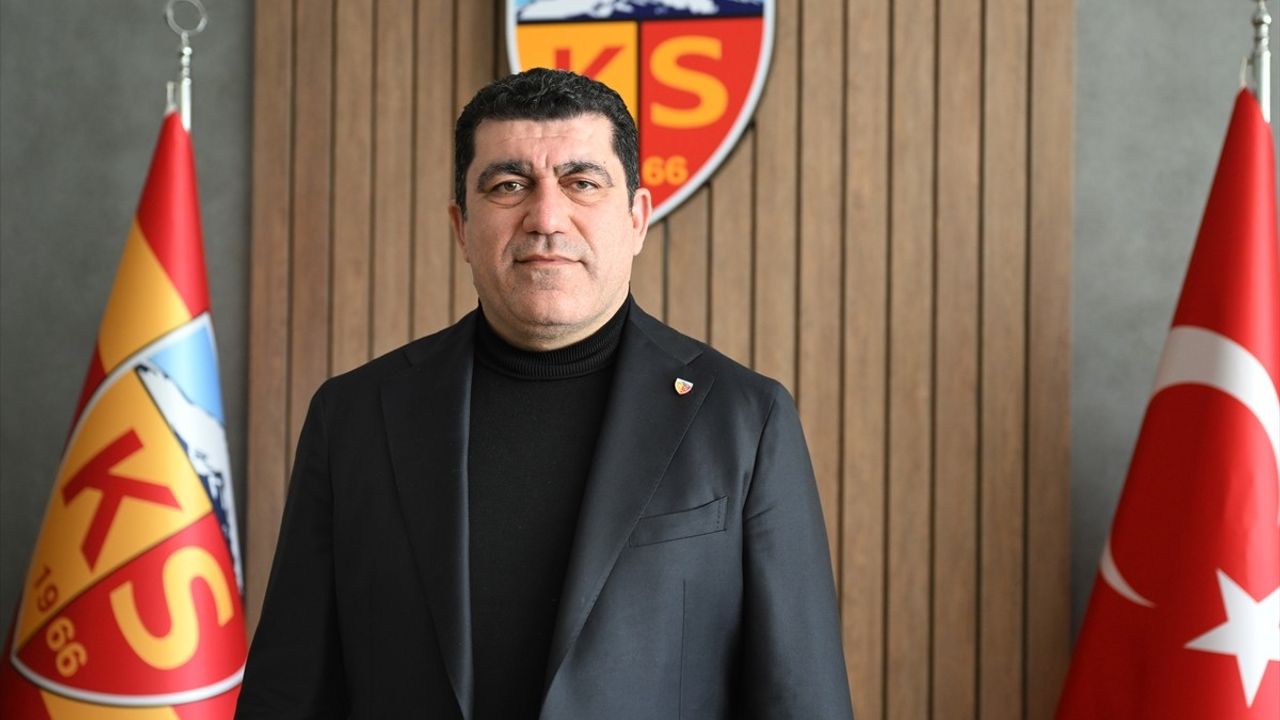 Kayserispor Kulübü Başkanı Nurettin Açıkalın: "Takımımıza ve teknik heyetimize güveniyoruz"