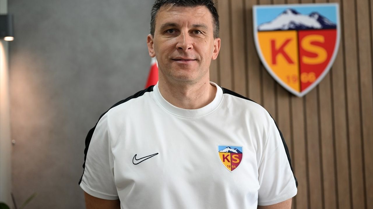 Kayserispor Teknik Direktörü Jakirovic, Ligde Kalacaklarından Emin: "Her Maçta Galibiyet İstiyoruz"