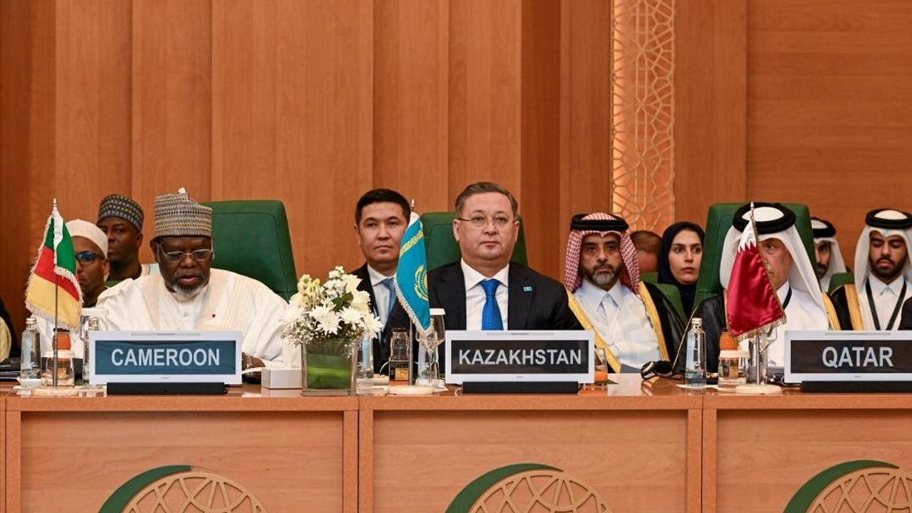 Kazakistan, Suriye'deki İstikrar için İİT Üyesi Ülkeleri Aktif Adım Atmaya Davet Ediyor