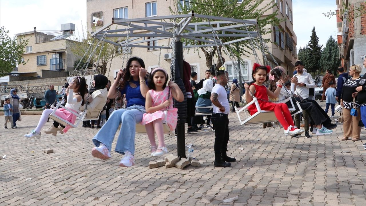Kilis'te Bayram Yeri Geleneği: Çocuklar Eğlencenin Tadını Çıkardı