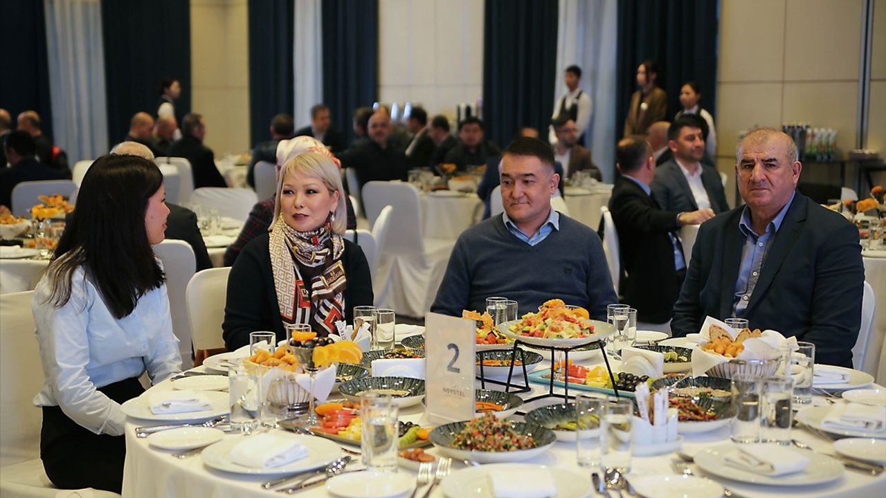Kırgızistan'da Türk ve Kırgız İş Adamları İftarda Buluştu