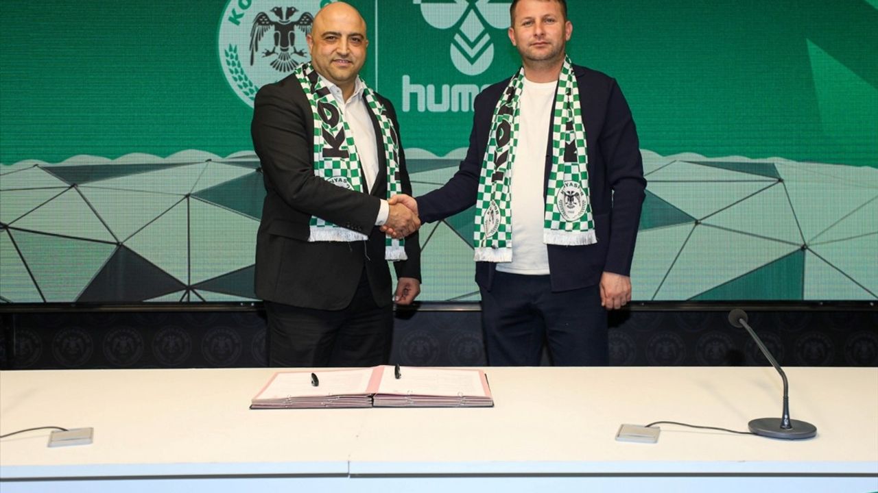 Konyaspor ve Hummel Arasında Sponsorluk Anlaşması İmzalandı