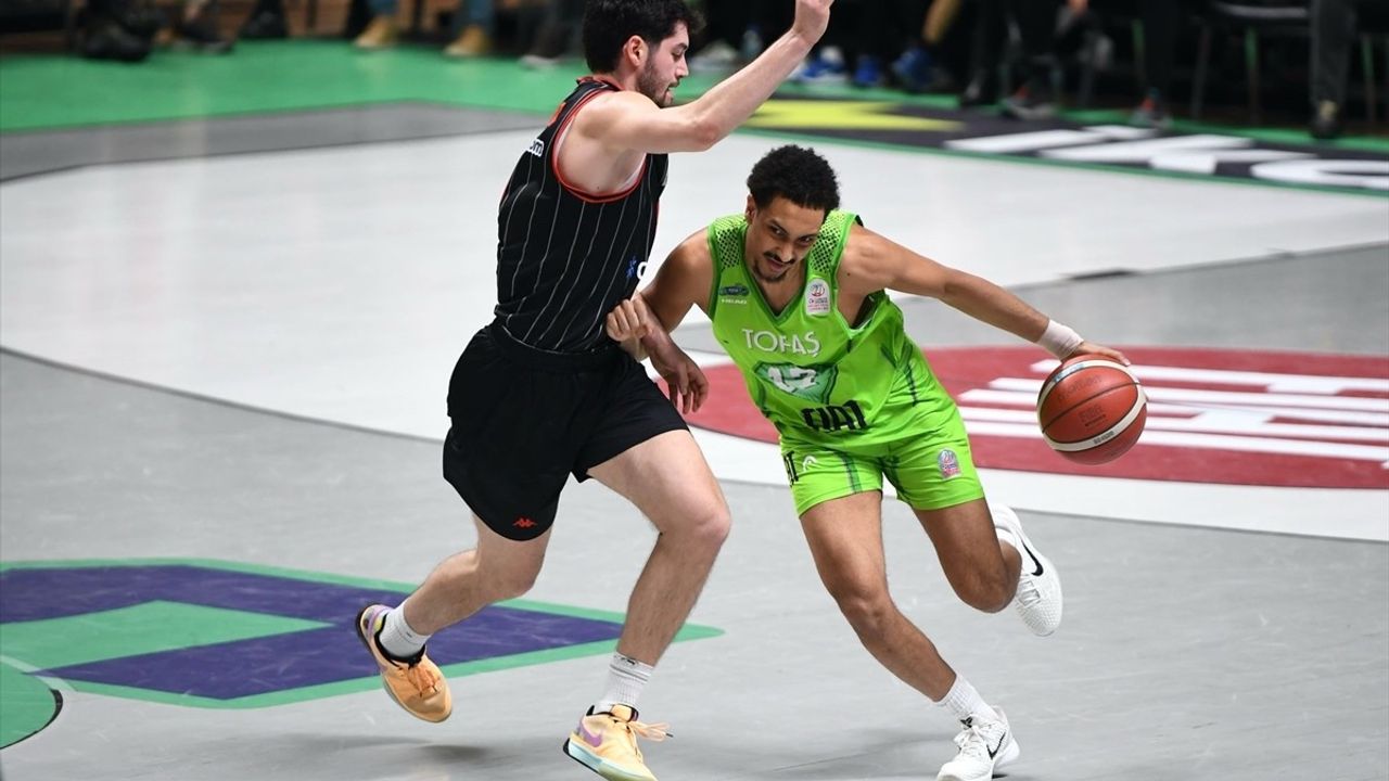 Manisa Basket Divissa, TOFAŞ'ı Deplasmanda Yenerek Önemli Bir Galibiyet Aldı