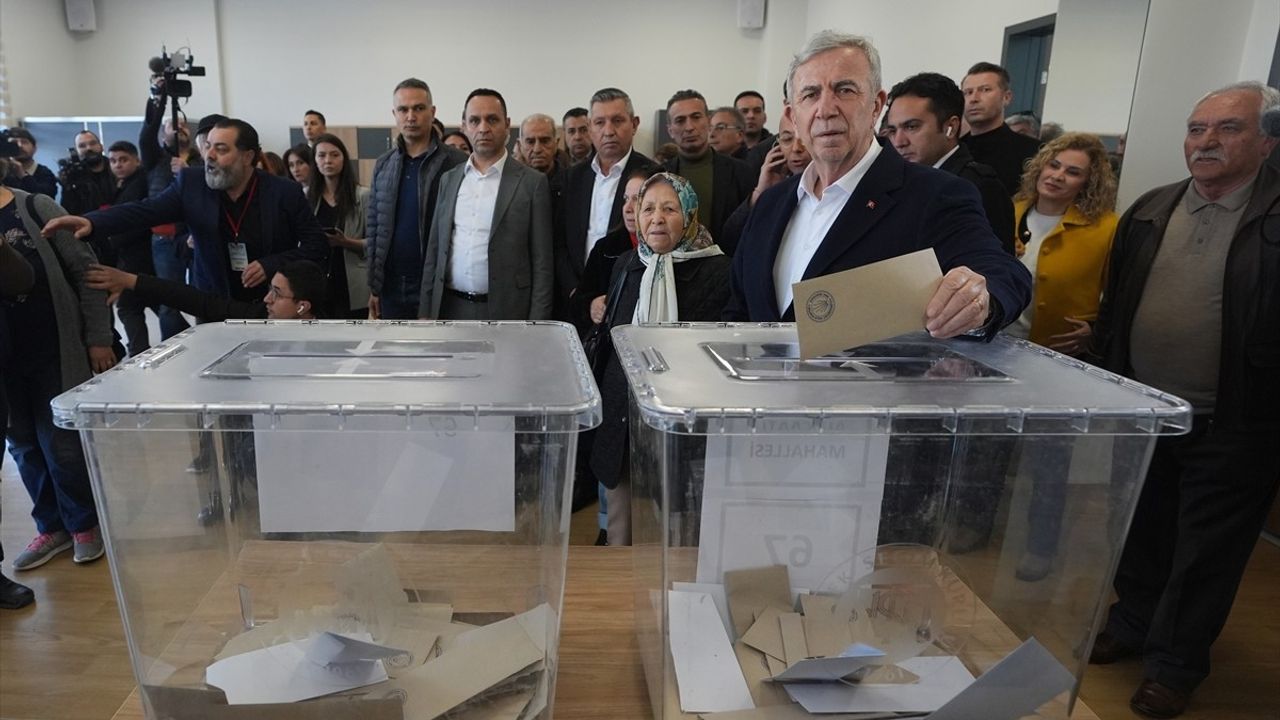 Mansur Yavaş, Ekrem İmamoğlu'nun Tutuklanmasını Değerlendirdi