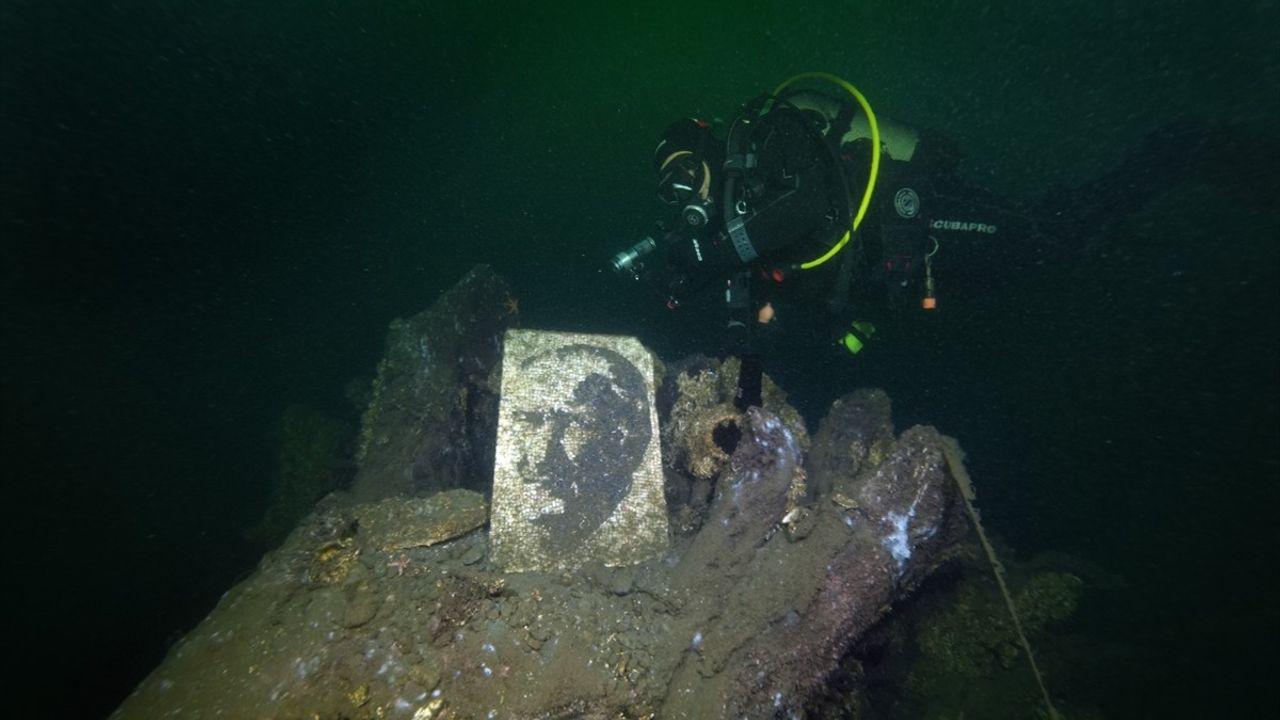 Marmara Depremi'nde Su Altında Kalan Çınar Ağaçları Görüntülendi