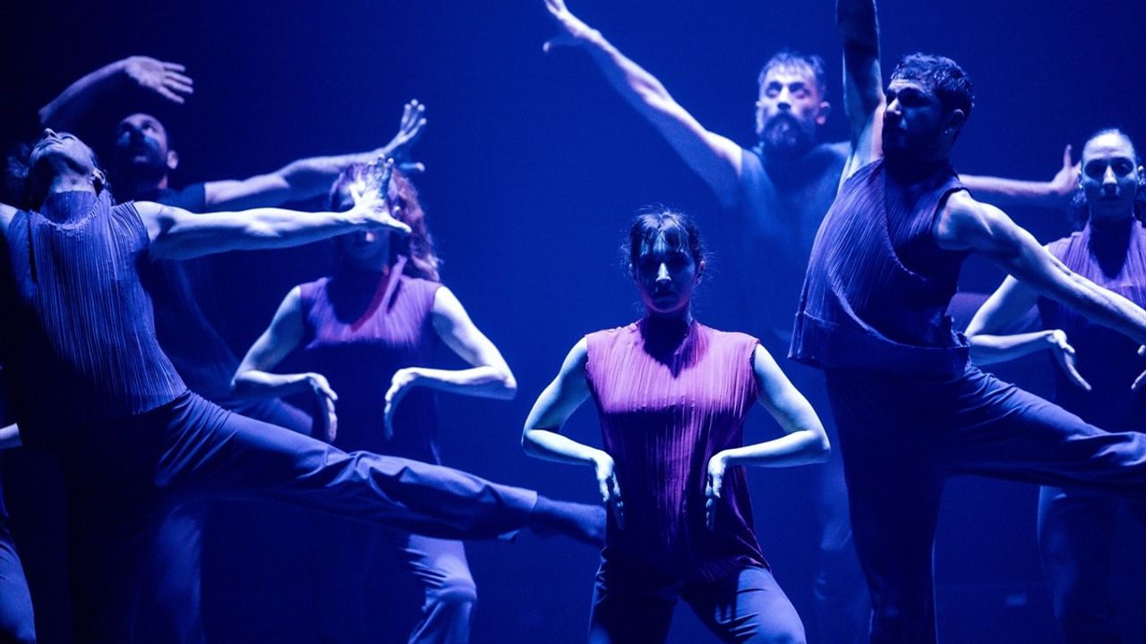 MDTistanbul, Yenilenmiş İçeriğiyle 'Dans Adrenalin' Gösterisini Sahnelerken