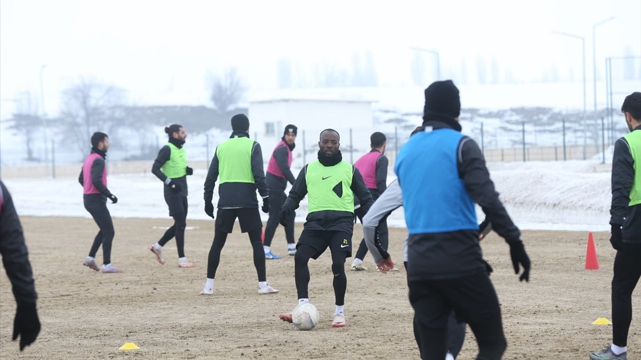 Muşspor, Nijeryalı Forvet Stanley Ohawuchi ile 2. Lig Hedefliyor