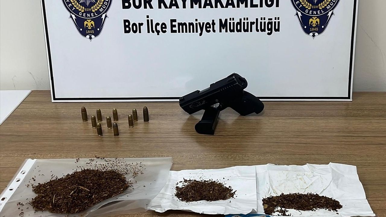 Niğde'deki Uyuşturucu Operasyonunda İki Zanlı Tutuklandı