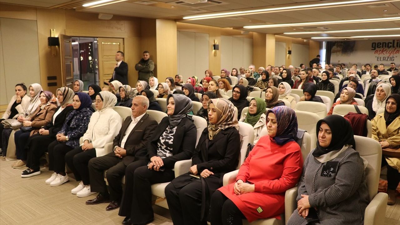 Nihat Zeybekci: Faizler Düştükçe Ekonomi Canlanacak