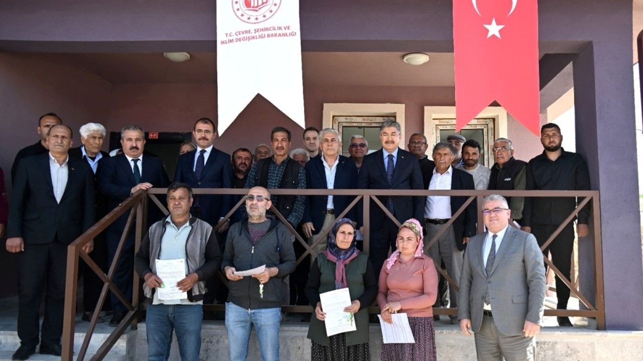 Osmaniye'de 32 Köy Evi Depremzedelere Teslim Edildi