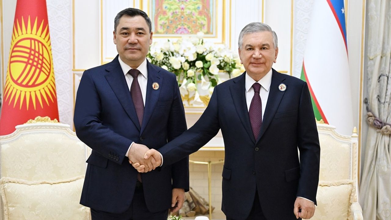 Özbekistan, Kırgızistan’ın Tacikistan ile Sınır Anlaşmasını Kutladı