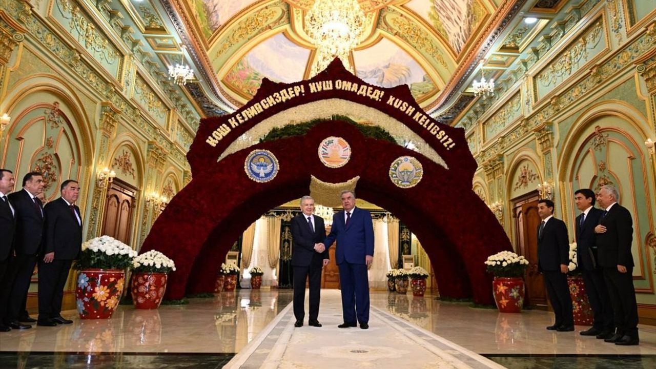 Özbekistan ve Tacikistan Arasındaki Müttefiklik Anlaşması Yürürlüğe Girdi