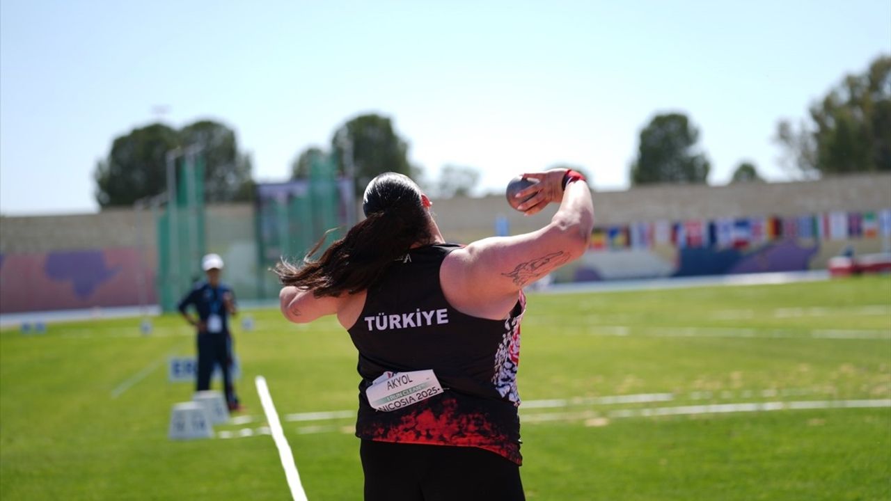 Pınar Akyol Avrupa Atmalar Kupası'nda Altın Madalya Kazandı