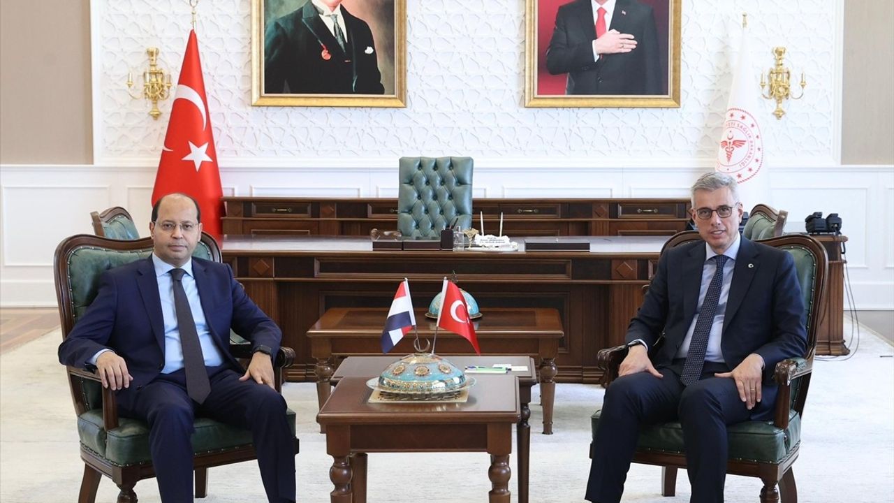 Sağlık Bakanı Memişoğlu, Mısır ve Kuveyt Büyükelçilerini Kabul Etti