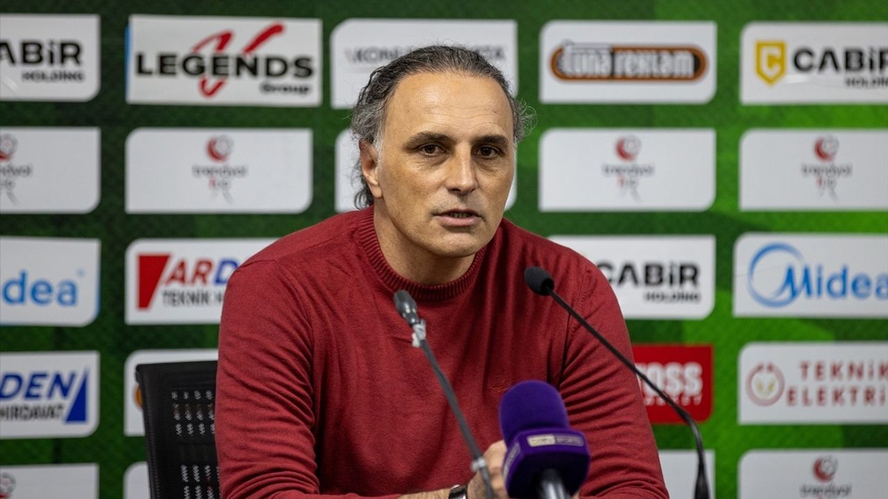 Sakaryaspor ve Bandırmaspor Berabere Kaldı: Teknik Direktörlerin Değerlendirmeleri