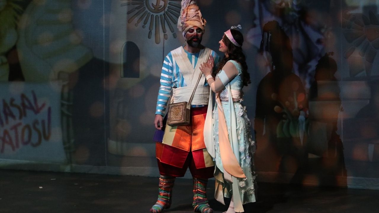 SAMDOB, 'Masal Şatosu' Müzikalini Minik İzleyicilerle Buluşturuyor