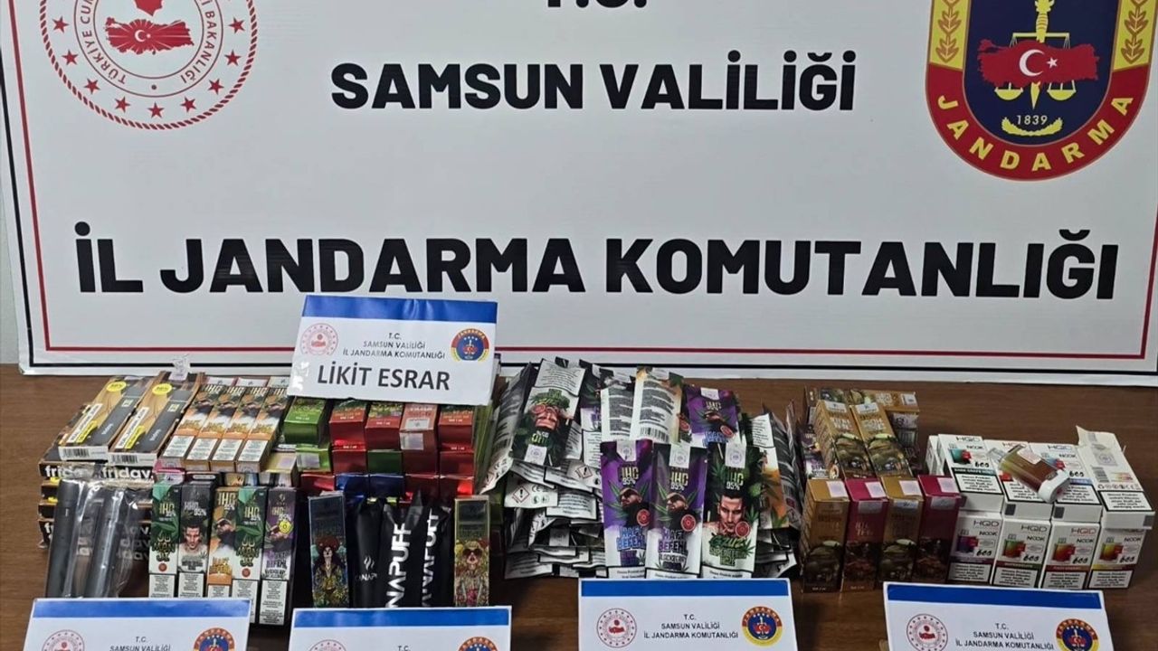 Samsun'da Elektronik Sigara Görünümlü Likit Esrar Operasyonu
