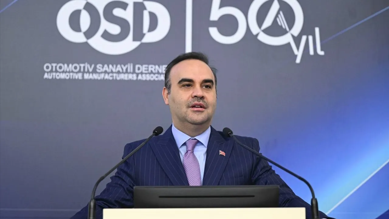 Sanayi ve Teknoloji Bakanı Kacır, OSD Genel Kurulu'nda Otomotiv Sektörünü Değerlendirdi